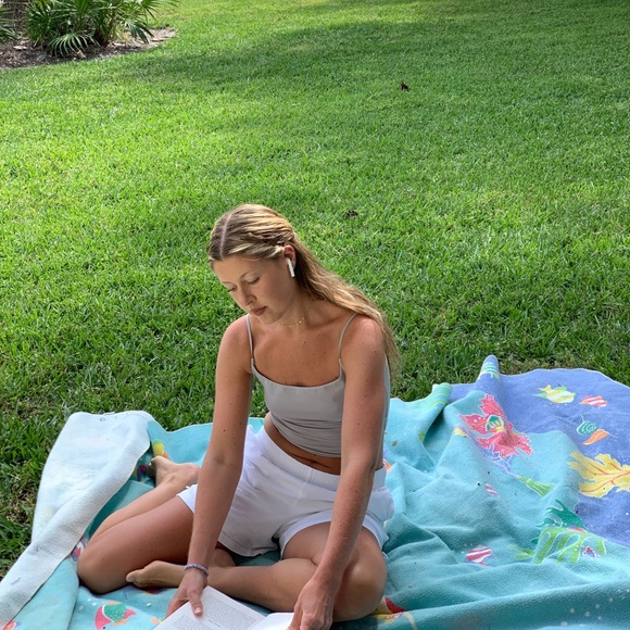 Meet your Posher, Stephanie - Picture 1 of 1